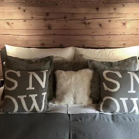 Gstaad - Luxueux Design ***** Apartment *