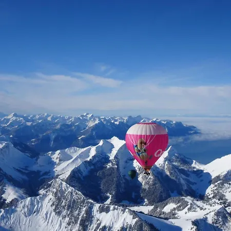 Gstaad - Luxueux Design ***** شقة Gsteig